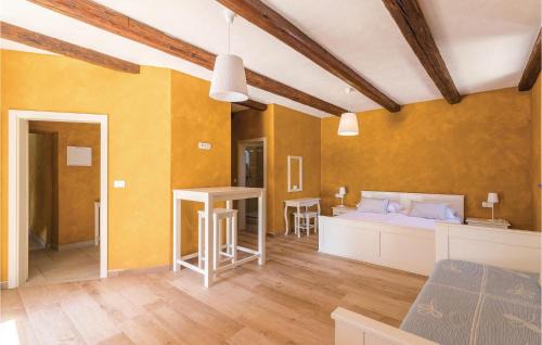 Bokordici House | Nine-Bedroom Holiday Home In Bokordici