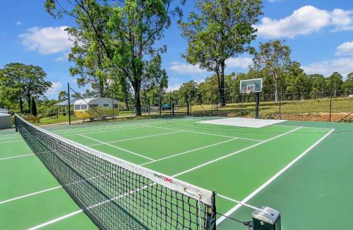 Lovedale House | Nine Hunters