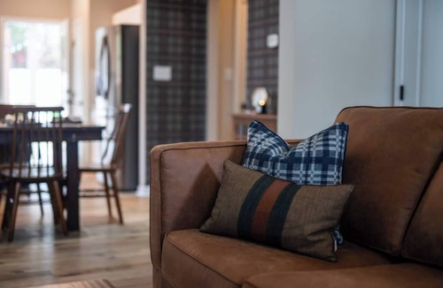 Aberdeen House | Nine + Pine - Minutes to Pinehurst Golf with Simulator & Putting Green