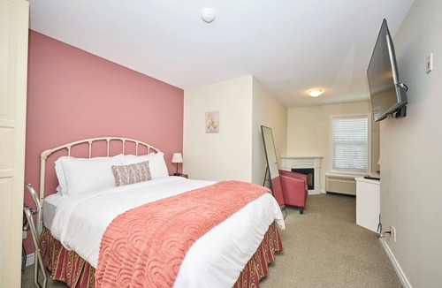 Historic Old Town Hotel | Nine Vines Hotel