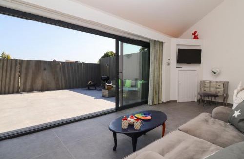 Bishop Sutton House | Ninky Nonk