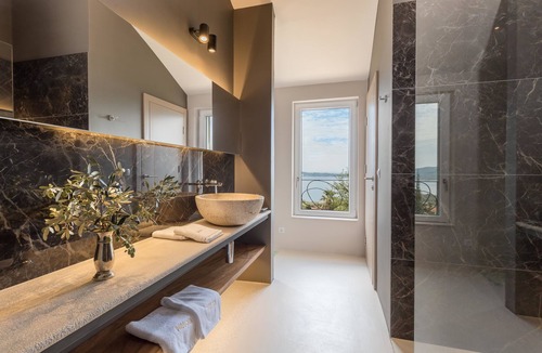 Brsecine Bed & Breakfast | NINON - Design B&B - Adults Only