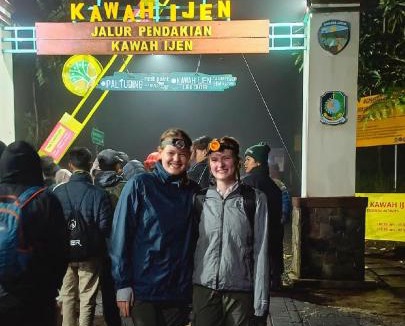 Kayangan House | Nio Homestay and Tour