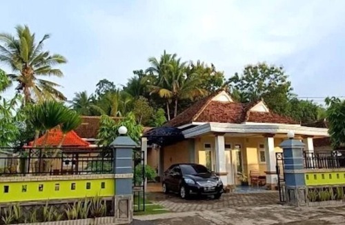 Sarongan House | Nirmala Homestay