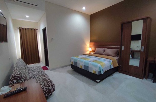 Salatiga House | Nirvana House (Guest House Syari'ah)