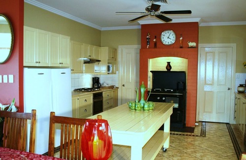 Rothbury Hotel | Nirvana Vista Estate