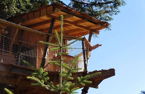 La Tour-dʼAuvergne Cabin | Nis de Bisou tree house
