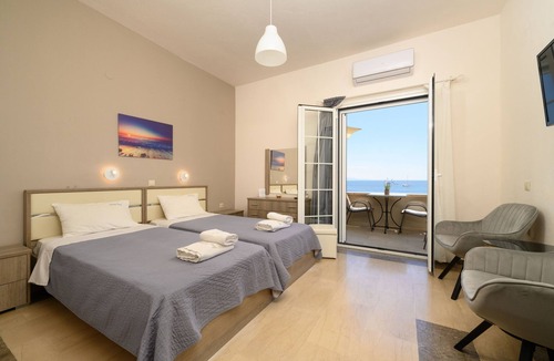 Nisaki House | Nissaki Bay