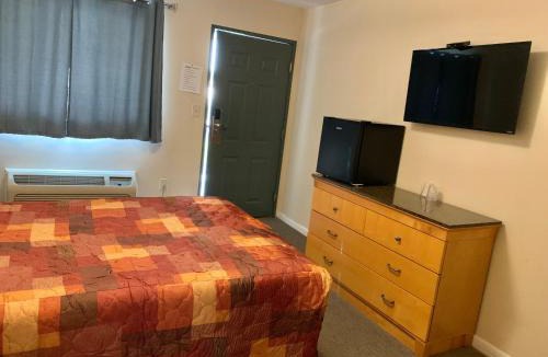 South Windsor Hotel | Nitey Nite Motel