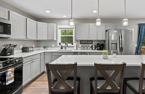 Blakeslee House | Nittany Cabin by AvantStay | Lakefront, View, Firepit