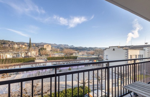 Olvan Apartment | Niu Turistic Olvan Apartment with Mountain Views, Balcony, and Air Conditioning