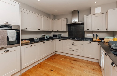 Frieth House | Nixey Cottage - From 250 Per Night