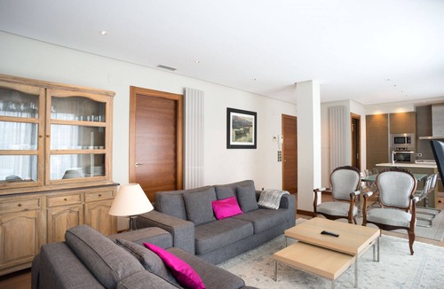 San Sebastian Centro Apartment | NIZA LA CONCHA, terrace with beach views