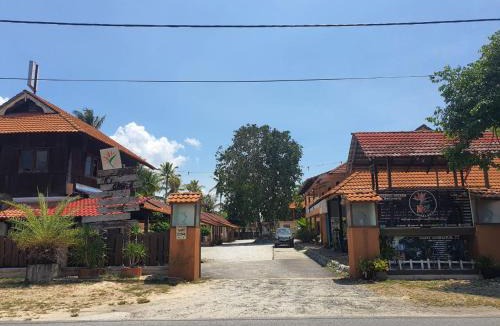 Kampung Beting Lintang House | NKS Chalet