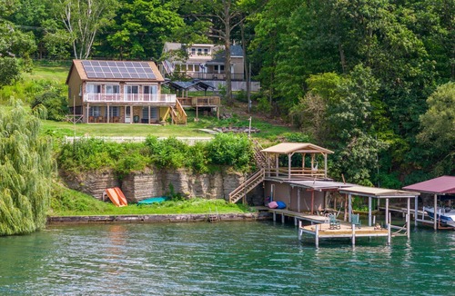 Valois House | nLakefront Home - Seneca Wine Trail Hot Tub & Sunset View with firepit, Private