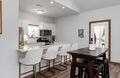 Leisure Land House | nLakefront Oasis Dock + Patio + Blackstone