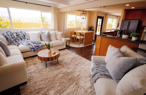 Winter Gardens House | nLuxury Escape w/Panoramic Views + Private Retreat