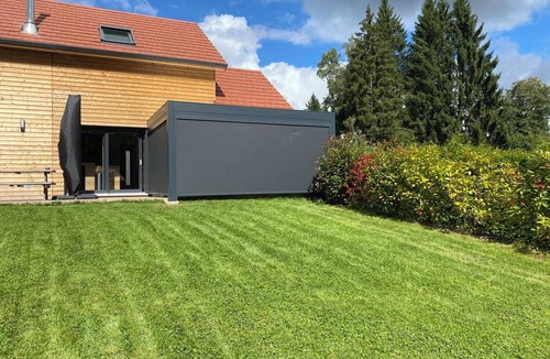 Xonrupt-Longemer Ski Chalet | nMaéva's Chalet: Jacuzzi and Terrace.