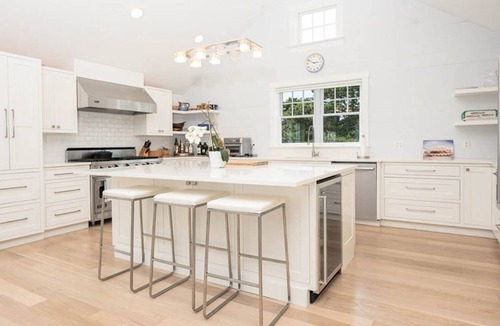 Surfside House | nNow Booking for 2024 Season nPrivate Estate with Pool house, Pool and Cottagen