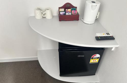 Cambridge Hotel | No 1 Motels