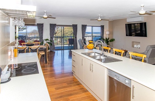 Mallacoota House | No 1 South Gateway five star plus.