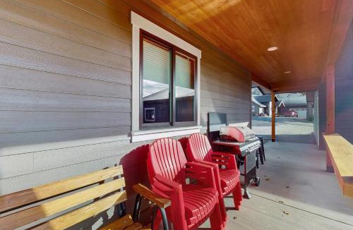 Ronald House | No. 3 Coal Mine Cabin