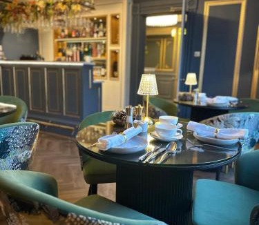 Southampton City Centre Hotel | No.4 Carlton