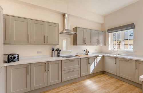 Felton Cottage | No 5 - Ascot - UK47943