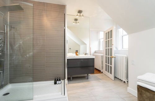 Winnipeg Bed & Breakfast | No.5 East