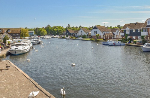 Foxley Cottage | No. 8 Mouse Hole-UK44302