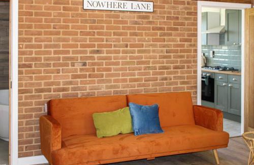 Foxley House | No 8 Mouse Hole-Uk44302