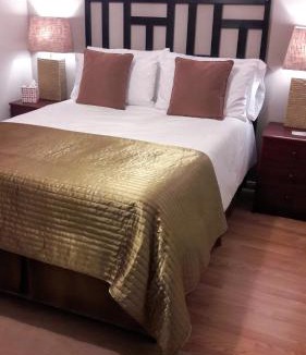 Wolverhampton Bed & Breakfast | No.9