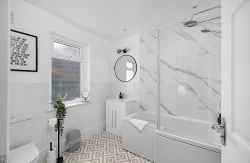 Carnoustie Apartment | No 92 Smart Self Contained Anex