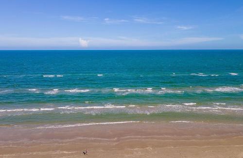 Sand Point House | No Agenda Hacienda