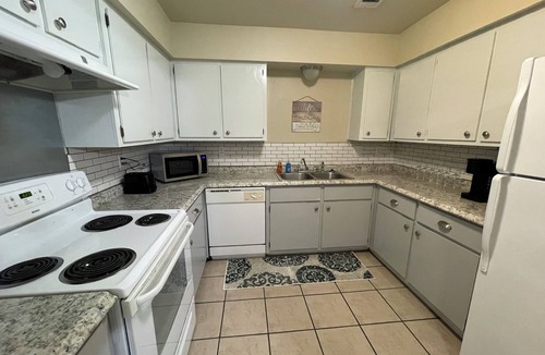 Southwood Valley Apartment | No Check-Out Instructions! (A)