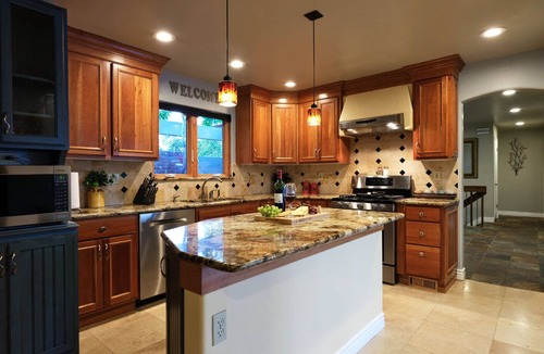Colorado Springs House | No Cleaning Fee! Modern Broadmoor Home w/Hot Tub & Fire Pit