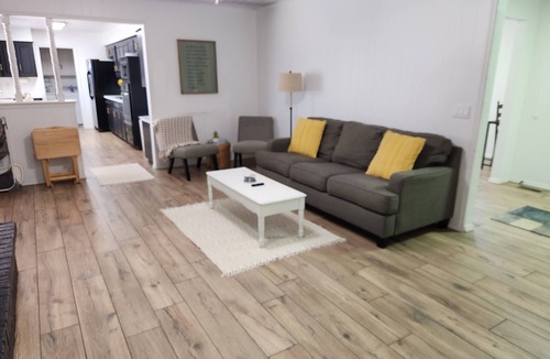 Oklahoma City House | NO Cleaning Fee - Spacious House close to lake and parks! Sleeps 10