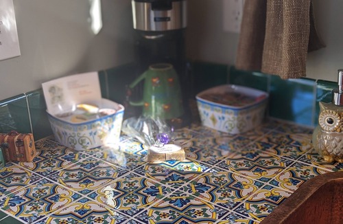 Salmon House | No Fees! Riverfront Gypsy Wagon on Mini Donkey Ranch!