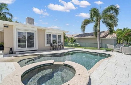St. Petersburg House | No Hurricane Damage Tranquil Canal Home Near Downtown, Beaches & More