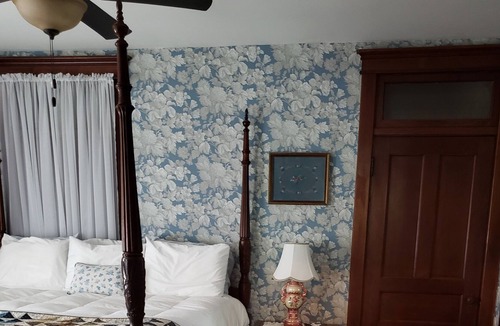 Winterset House | No longer available