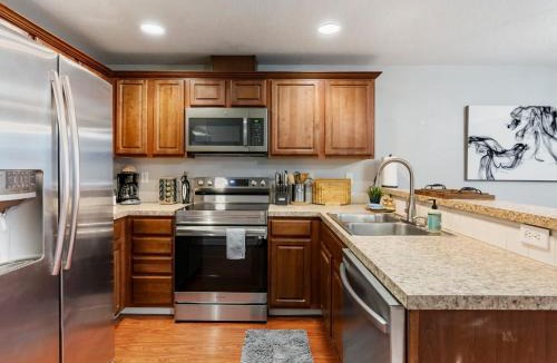 Vancouver House | No Place Like Home