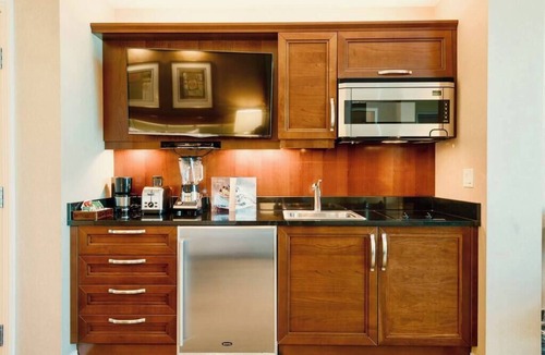 Las Vegas Condo | No Resort Fee ! Balcony Strip View Suite - Pool