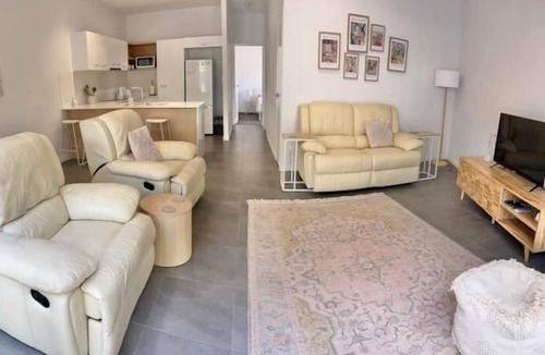 Manly Apartment | No stairs, no problem! Ground floor spacious apartment