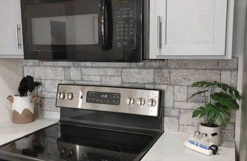 Kimberling City Condo | No Stairsn2 OutdoorPools/Indoor PoolnPickleball/Basketball/2 KidsParks