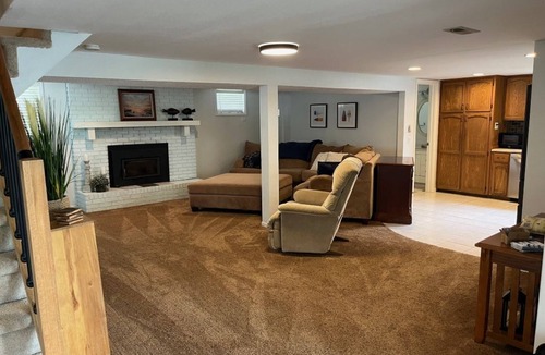 Gravois Mills House | No Steps, No Stress! Just lake life at it's best in a quiet cove