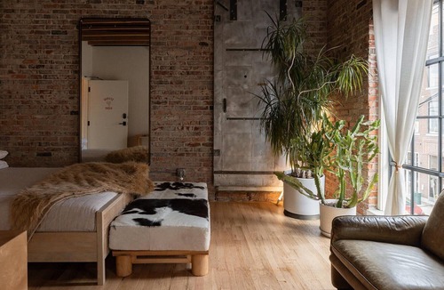 Crossroads Arts District Hotel | No Vacancy