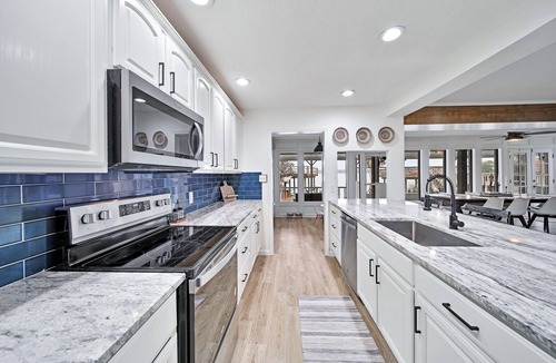 Trinity House | No Wake Zone: Lake Livingston Water Front Retreat