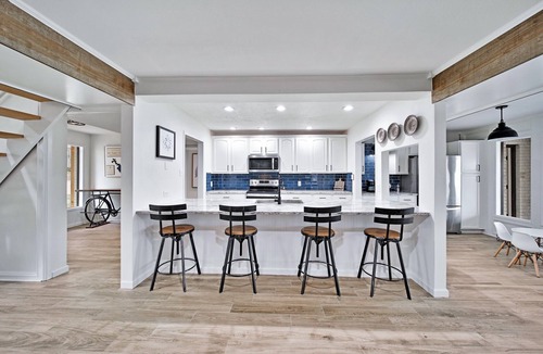 Trinity House | No Wake Zone: Lake Livingston Water Front Retreat