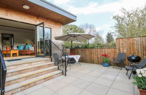 Bishops Castle House | No1 The Lodge