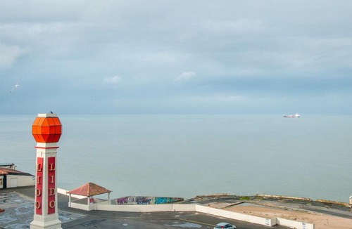 Margate Apartment | No1 Uninterrupted Sea View